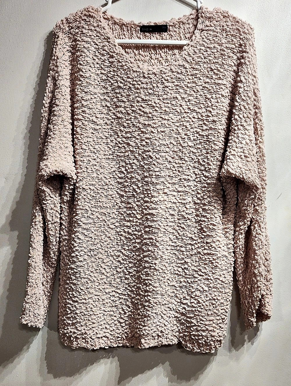 SHEIN Textured Crewneck Sweater in Pink